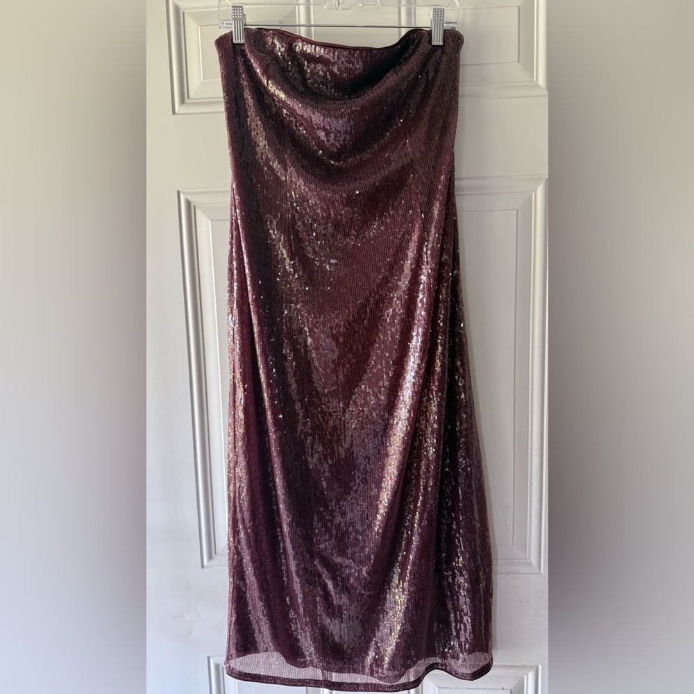 🎯50% OFF! a new day burgundy Strapless sequined midi dress